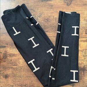 Goldsheep Black and Gold “I”  Leggings